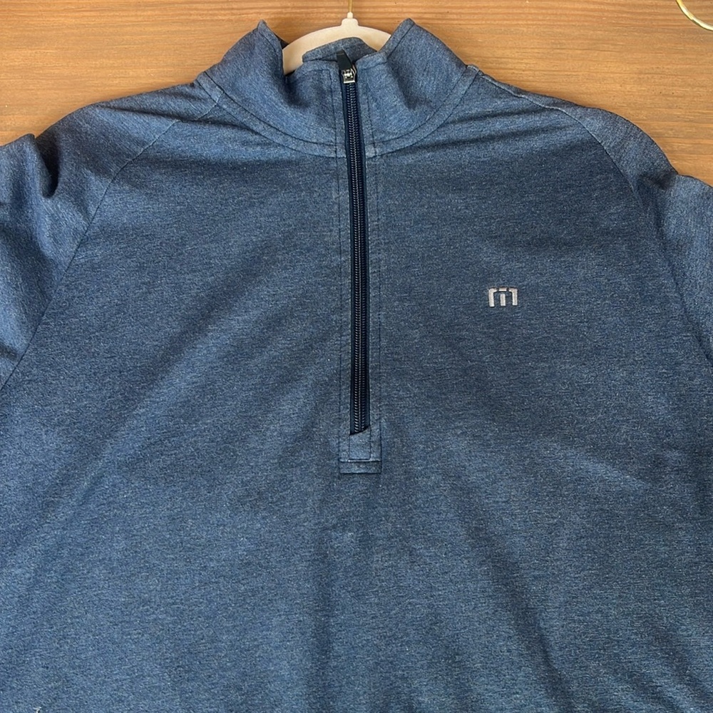 Travis Matthew’s golf quarter zip! Men’s medium